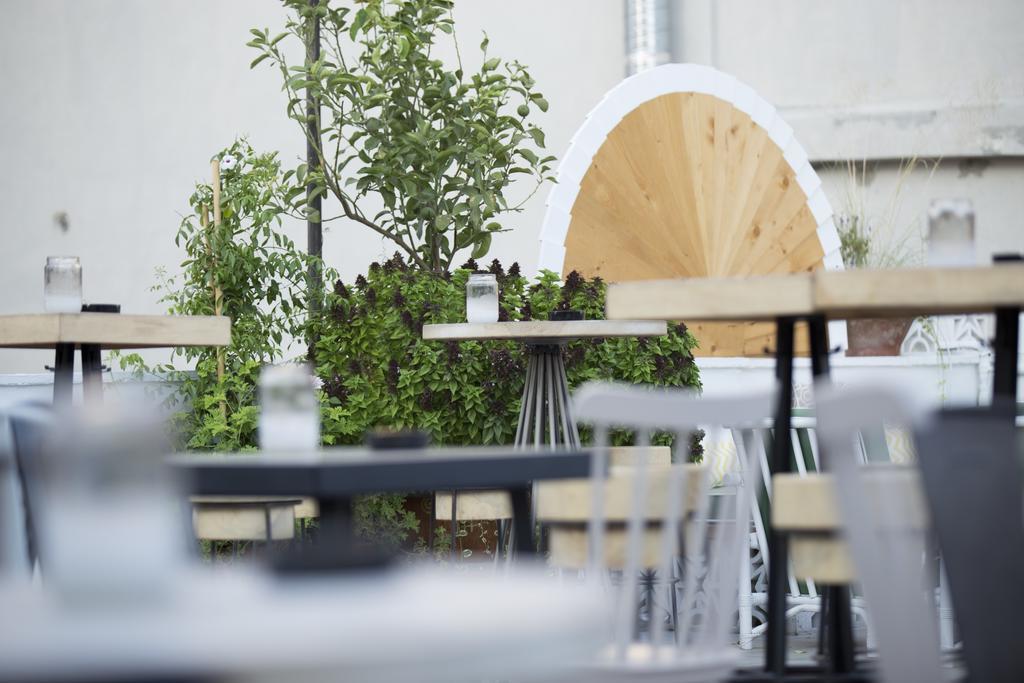 Monk Suites By Mlt At Ermou Atenas Exterior foto